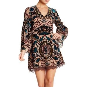 Alexia Admor Dress Velvet Burnout Nude Black Sheer Bell Sleeve Mini Tunic